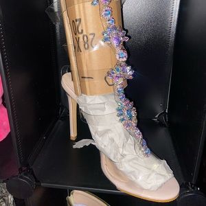 Women high strapped diamond heel